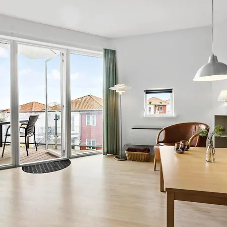 Apartment Gorgeous In With Kitchen